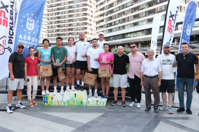 Pickleball Bursa Cup’ta ödüller sahiplerini buldu