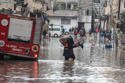 Deyr el-Belah Belediyesi'nden Selka Vadisine sığınanlar için sel uyarısı geldi