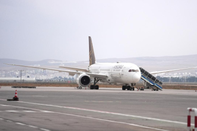 Bomba ihbarı nedeniyle Erzurum'a zorunlu iniş yapan uçak Hindistan'a gitti