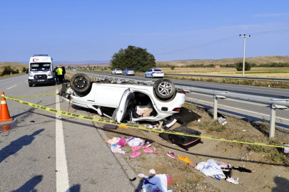 Çorum'da trafik kazasında polis çift hayatını kaybetti, 2 çocukları yaralandı