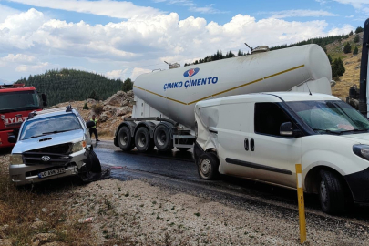 Kahramanmaraş'ta trafik kazasında iki sözleşmeli er hayatını kaybetti