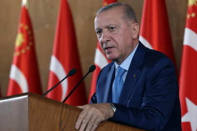 Cumhurbaşkanı Erdoğan, cuma namazını Ataşehir'deki Mimar Sinan Camisi'nde kıldı