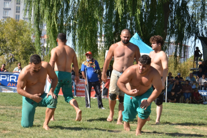 Kahramanmaraş'ta Uluslararası Karakucak Güreş Festivali düzenlendi