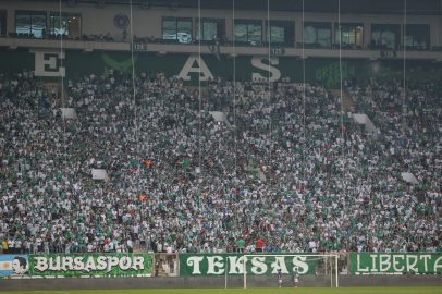 Bursaspor'un 3. Lig maçını 41 bin 300 taraftar izledi