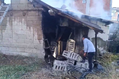 Ağrı’da korkutan yangın: Bir ev küle döndü