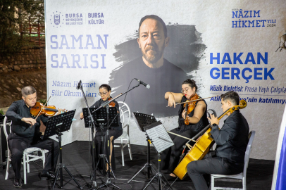 Bursa'da Nâzım Hikmet şiirlerle anıldı