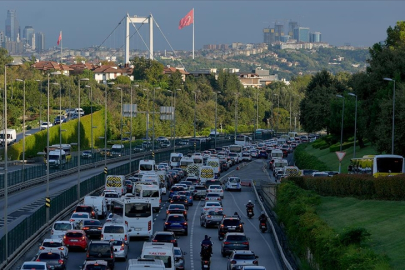 İstanbul'da sabah saatlerinde trafik yoğunluğu yaşanıyor