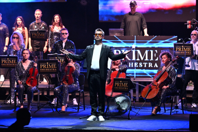 Ukraynalı müzik grubu, savaştan etkilenenlere destek için konser verdi