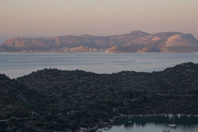 Kanyonda yürüyüş yapan turist, üzerine taş düşmesi sonucu öldü