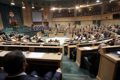 Ürdün'de yeni hükümet yemin ederek göreve başladı