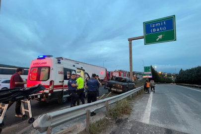 Yön tabelasına çarpan pikabın sürücüsü hayatını kaybetti