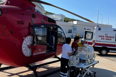 Ambulans helikopter 1 aylık bebek için havalandı