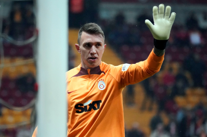 Galatasaray'da derbilerin en deneyimlisi Fernando Muslera