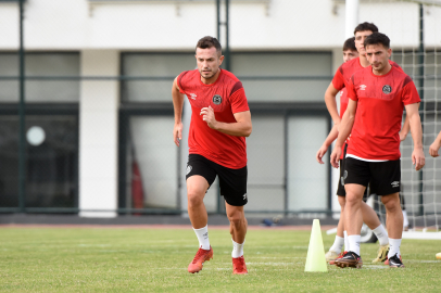 Manisa FK, evinde ilk galibiyeti için sahaya çıkacak