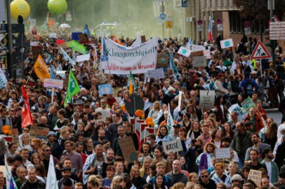 Almanya'da iklim protestosu düzenlendi