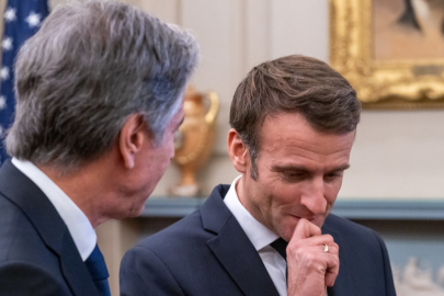 Fransa lideri Macron, ABD Dışişleri Bakanı Blinken ile Paris'te görüştü