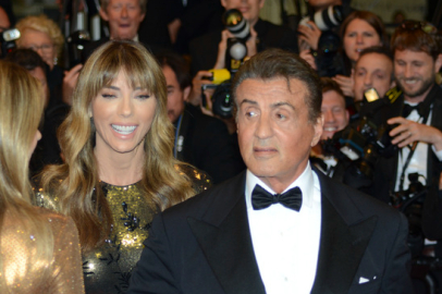 Sylvester Stallone 3 kızı için 25 milyon dolarlık ev satın aldı