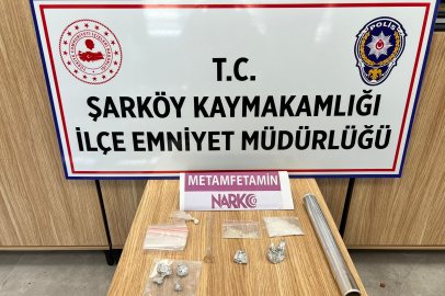 Tekirdağ'da evinde uyuşturucu ele geçirilen 2 zanlı tutuklandı