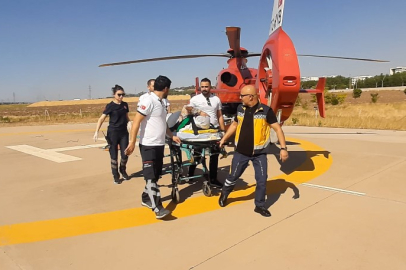 83 yaşındaki hasta ambulans helikopterle hastaneye sevk edildi