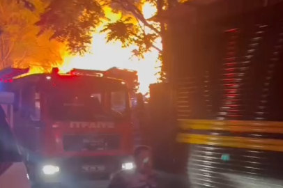 Bursa'da palet fabrikası alevlere teslim oldu