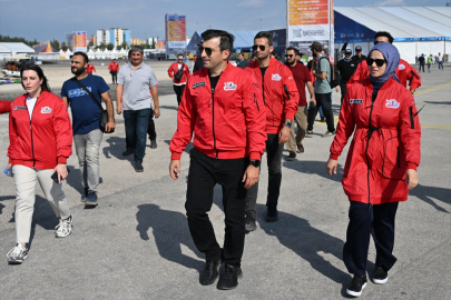 Selçuk Bayraktar, Adana TEKNOFEST alanını ziyaret etti