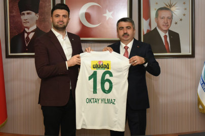 Enes Çelik'ten Yıldırım Belediye Başkanı Yılmaz'a ziyaret