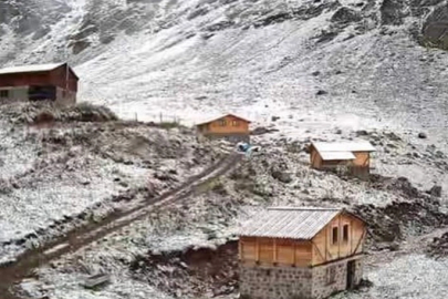 Rize'de yılın ilk karı yağdı