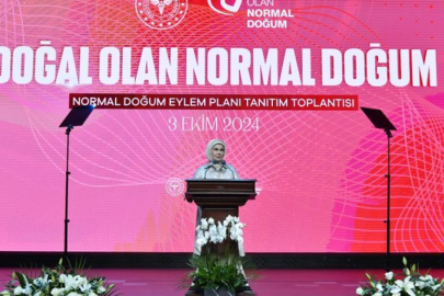  Emine Erdoğan'dan anne adaylarına "normal doğum" çağrısı