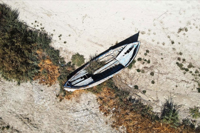 Bafa Gölü kuraklığın etkisiyle 30 metre çekildi