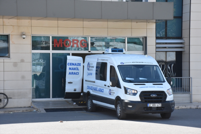 Antalya'da takla atan otomobildeki 1 kişi öldü, 3 kişi de yaralandı