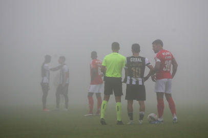 Nacional - Benfica maçı yoğun sis nedeniyle ertelendi