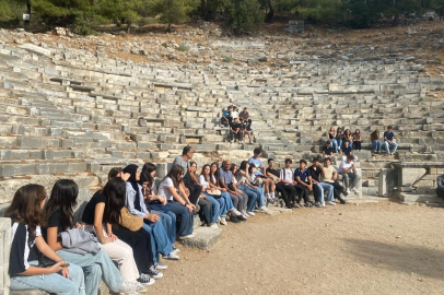 Gençler, felsefe tarihini yerinde öğrendi