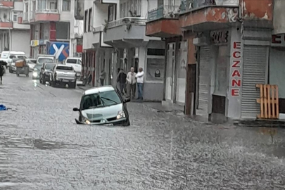 Artvin'in Hopa ilçesinde sağanak hasara yol açtı