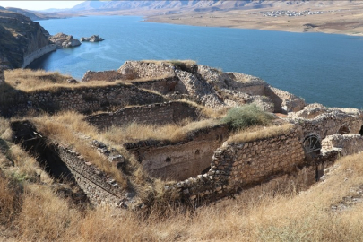 Hasankeyf'teki çalışmalarda 1600 yıllık askeri yapının kalıntılarına ulaşıldı