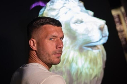 Lukas Podolski futbolu bıraktı