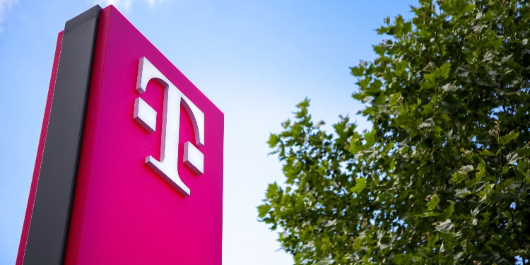 1- DEUTSCHE TELEKOM (ALMANYA)