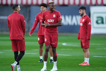 Victor Osimhen, Galatasaray'a geldiği için mutlu