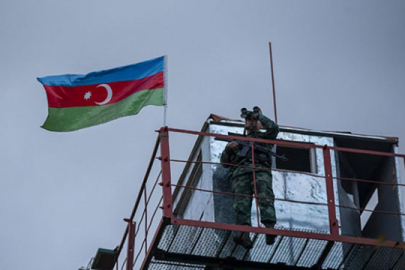 Azerbaycan bağımsızlığını yeniden kazanmanın 33. yılını kutluyor