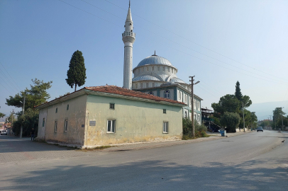 Tarihi Akköy Yukarı Cami yeniden ayağa kaldırılacak