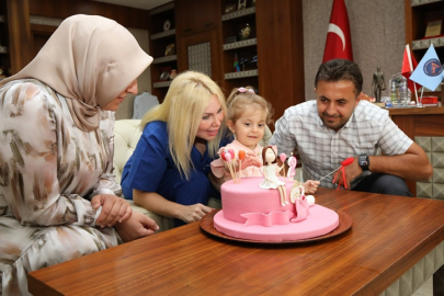 Türkiye'nin ikinci rahim nakli hastası Havva Erdem'in bebeği 2 yaşına girdi