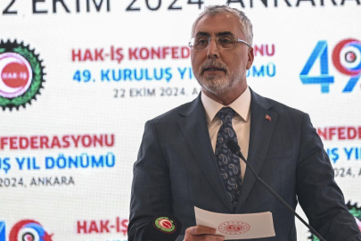 Bakan Işıkhan: SGK'yi sıfırdan aldık dünyaya örnek olacak bir sisteme dönüştürdük