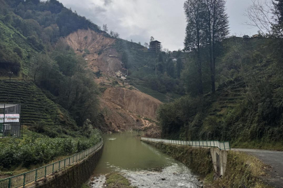 Rize'de heyelan: 18 kişi tahliye edildi