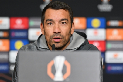 Van Bronckhorst: Lyon daha fazlasını hak etti