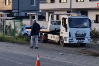 Sakarya'da duble yolda kontrolden çıkan araç takla attı: 3 yaralı var