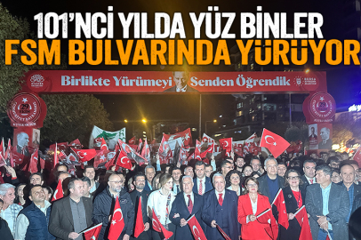 101’inci yılda yüz binler FSM Bulvarında yürüyor