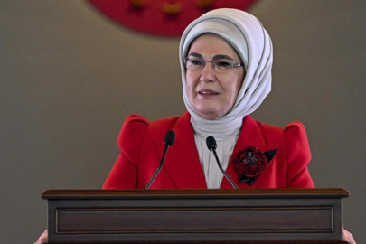 Emine Erdoğan: Türkiye Cumhuriyeti'nin 101’inci yaşı kutlu olsun