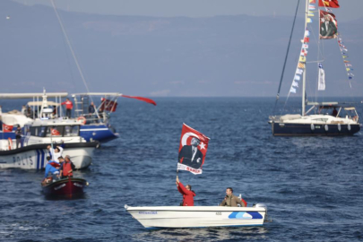 Mudanya'da denizden karaya cumhuriyet coşkusu