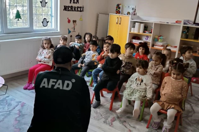 AFAD ekiplerinden anaokulu öğrencilerine afet farkındalık eğitimi