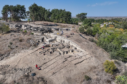 Tatarlı Höyük'te Orta Tunç Çağı'na ait bir yapı açığa çıkarıldı