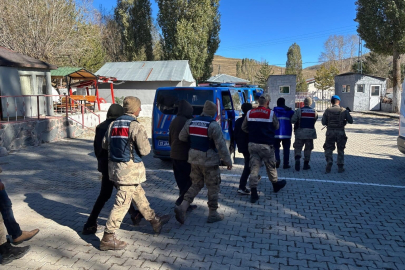 Erzurum'da 38 düzensiz göçmeni yakaladı